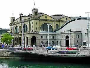 �ʐ^���N���b�N����Ɗg��摜�������܂�