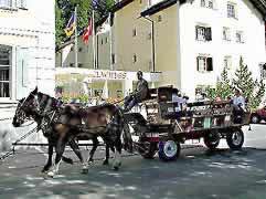 �ʐ^���N���b�N����Ɗg��摜�������܂�