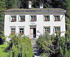 �ʐ^���N���b�N����Ɗg��摜�������܂�