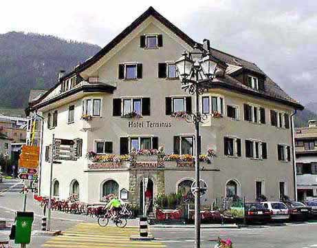 �N���b�N����ƌ��̃y�[�W�֖߂�܂�