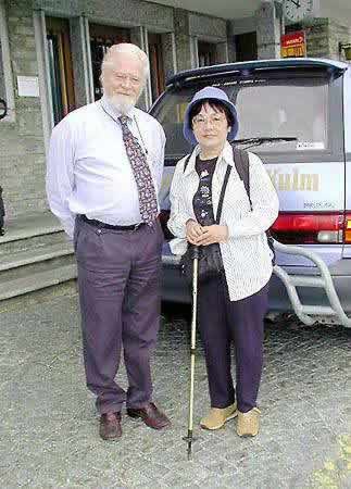 �N���b�N����ƌ��̃y�[�W�֖߂�܂�