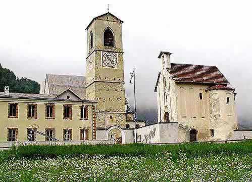 �N���b�N����ƌ��̃y�[�W�֖߂�܂�