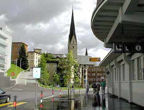 �N���b�N����ƌ��̃y�[�W�֖߂�܂�