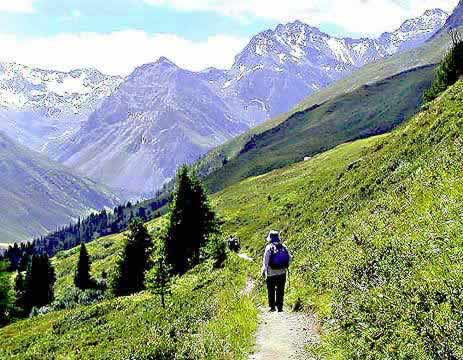 �N���b�N����ƌ��̃y�[�W�֖߂�܂�