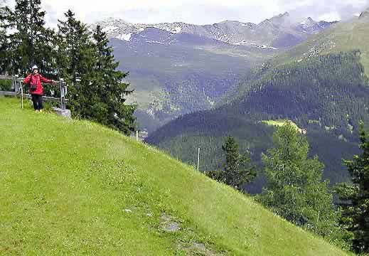 �N���b�N����ƌ��̃y�[�W�֖߂�܂�