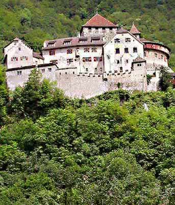 �N���b�N����ƌ��̃y�[�W�֖߂�܂�