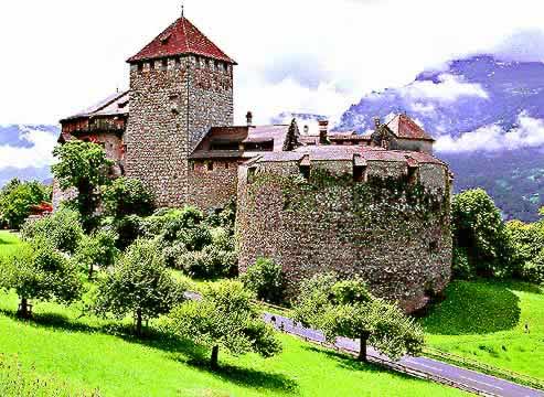 �N���b�N����ƌ��̃y�[�W�֖߂�܂�