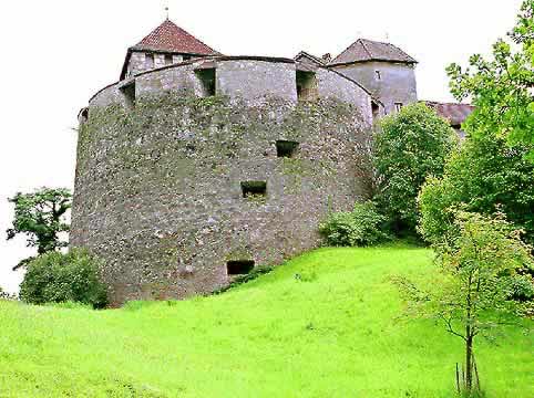 �N���b�N����ƌ��̃y�[�W�֖߂�܂�