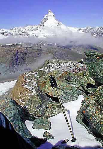 �N���b�N����ƌ��̃y�[�W�֖߂�܂�