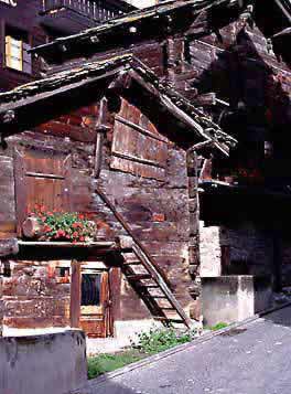 �N���b�N����ƌ��̃y�[�W�֖߂�܂�