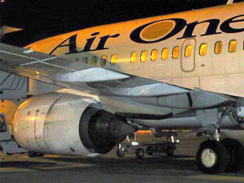 �N���b�N����ƌ��̃y�[�W�֖߂�܂�