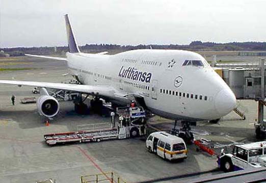 �N���b�N����ƌ��̃y�[�W�֖߂�܂�