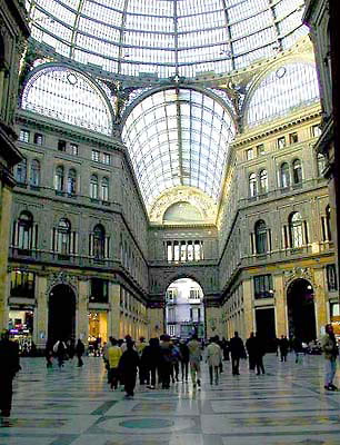 �N���b�N����ƌ��̃y�[�W�֖߂�܂�