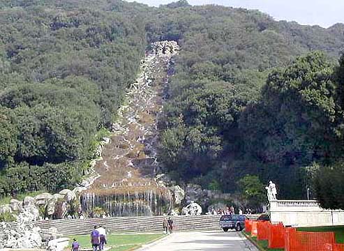 �N���b�N����ƌ��̃y�[�W�֖߂�܂�