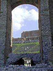 �ʐ^���N���b�N����Ɗg��摜�������܂�