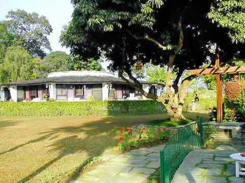 �N���b�N����ƌ��̃y�[�W�֖߂�܂�