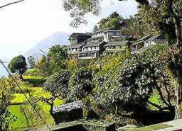 �ʐ^���N���b�N����Ɗg��摜�������܂�