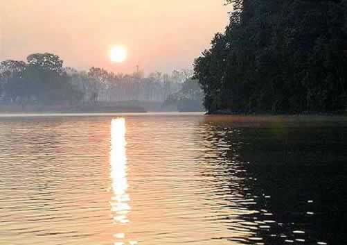 �N���b�N����ƌ��̃y�[�W�֖߂�܂�