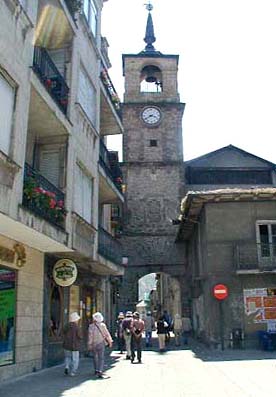 �N���b�N����ƌ��̃y�[�W�֖߂�܂�