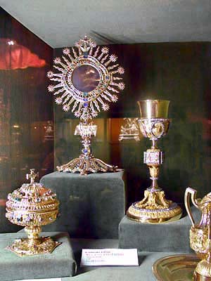 �N���b�N����ƌ��̃y�[�W�֖߂�܂�