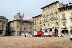 �ʐ^���N���b�N����Ɗg��摜�������܂�