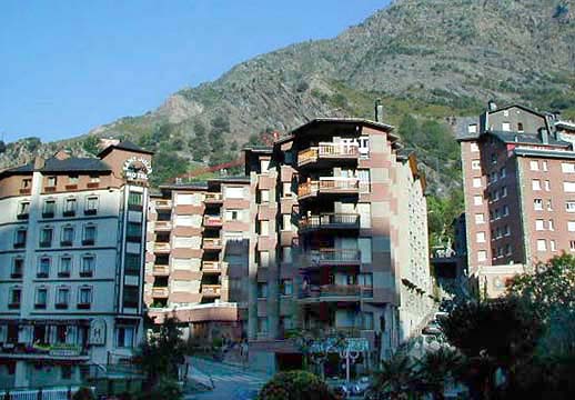 �N���b�N����ƌ��̃y�[�W�֖߂�܂�