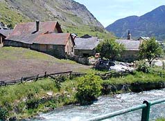 �ʐ^���N���b�N����Ɗg��摜�������܂�