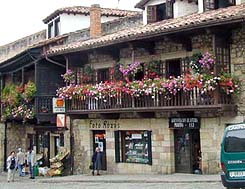 �ʐ^���N���b�N����Ɗg��摜�������܂�