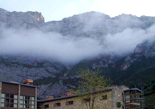 �N���b�N����ƌ��̃y�[�W�֖߂�܂�