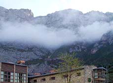 �ʐ^���N���b�N����Ɗg��摜�������܂�