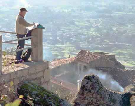 �N���b�N����ƌ��̃y�[�W�֖߂�܂�